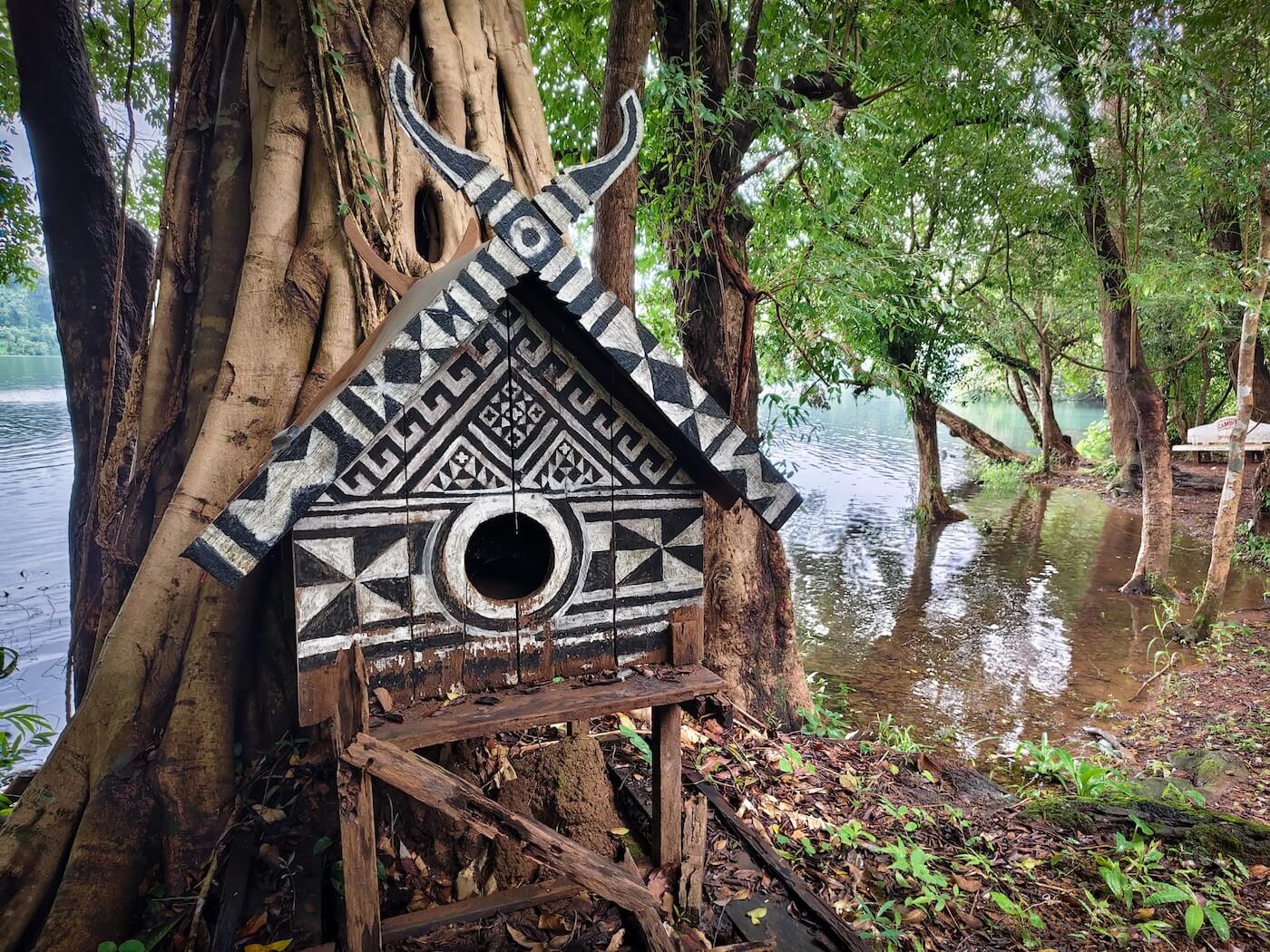 Domy, kde žijí mrtví, kmen Tampuan - Kambodža | Milan Daněk | Planeta lidí