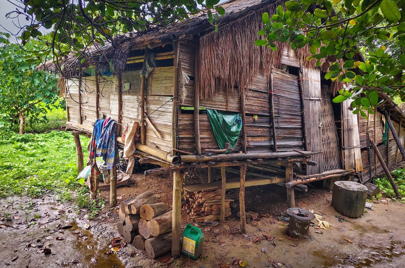 Motorka v hrobě - kmen Kachok | Milan Daněk | Planeta lidí