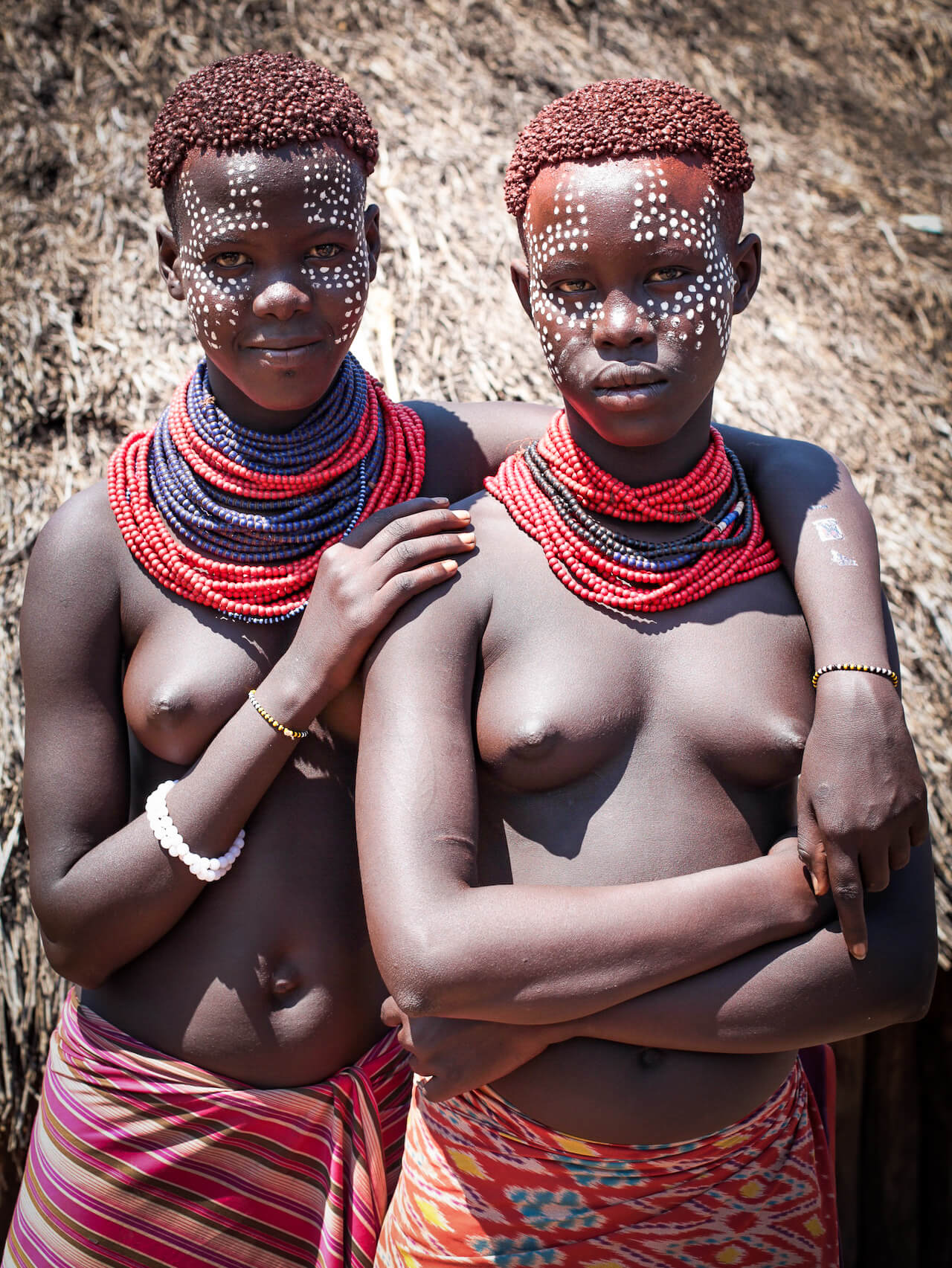 Ženy kmene Karo, Planeta lidí