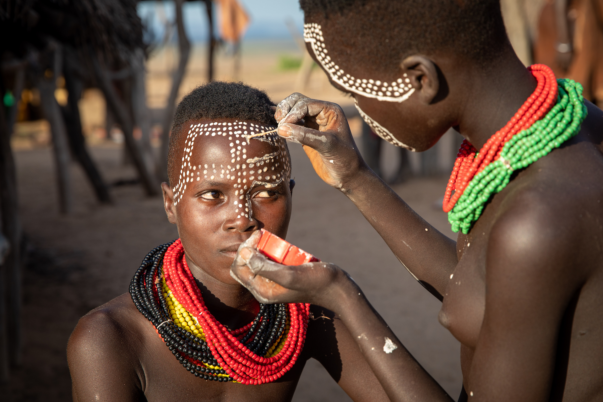 Kmen Karo - Umělci divočiny | Planeta lidí
