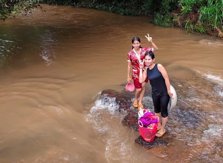 Domy, kde žijí mrtví, kmen Tampuan - Kambodža | Milan Daněk | Planeta lidí