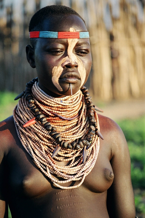 Kmen Karo - Umělci divočiny | Planeta lidí