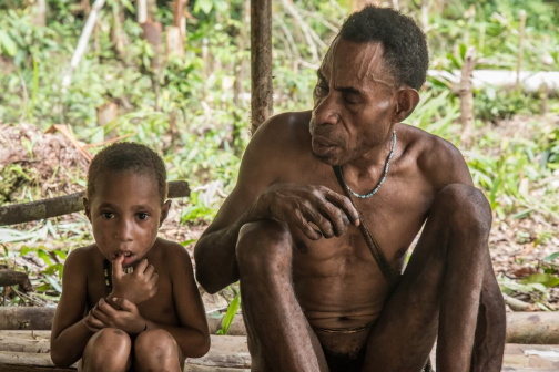 Korowajové, Západní Papua - David Čečelský - Planeta lidí