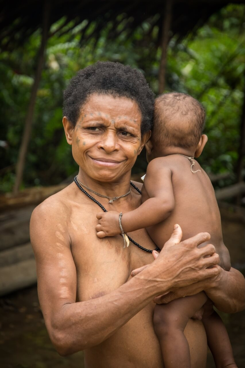 Korowajové, Západní Papua - David Čečelský - Planeta lidí