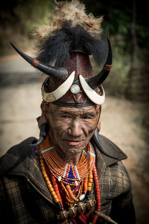 Nágové Konyak - Poslední lovci lebek, Nagaland - David Čečelský, Planeta lidí