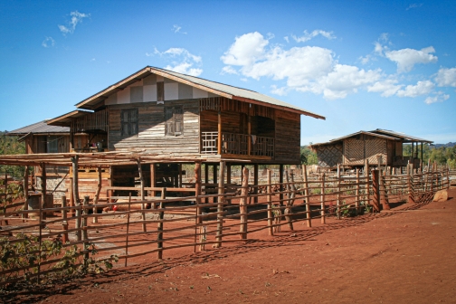 Padaung, Loikaw, východní Barma - Planeta lidí