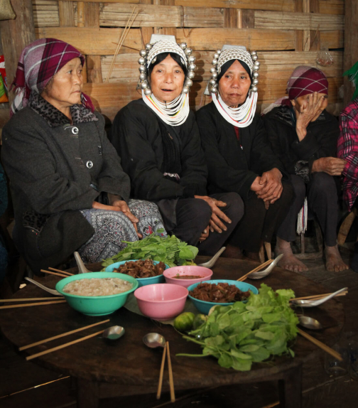Akha, Východní Barma - Planeta lidí