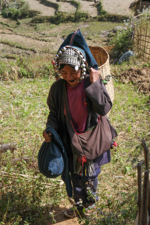 Akha, Východní Barma - Planeta lidí