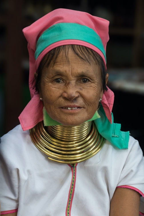 Padaungové, Myanmar - Planeta lidí  | Lucie Brodecká
