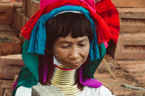 Padaungové, Myanmar - Planeta lidí  | Lucie Brodecká