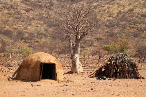 Himbové v okolí Epupa Falls, Namibie - Kaokeveld | Planeta lidí