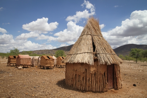 Himbové v oblasti Opuwa, Kaokeveld, Namibie - Planeta lidí