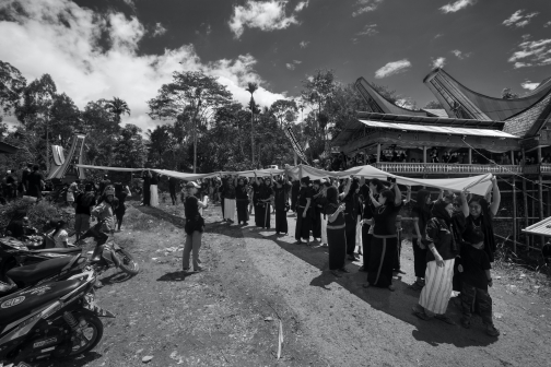 Torajský pohřeb, Sulawesi - Milan sekanina - Planeta lidí