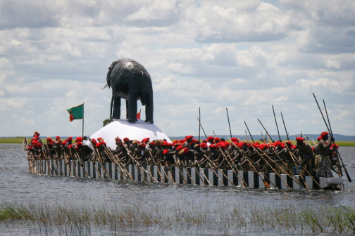 Slavnost Kuomboka - kmen Lozi, Barotseland - Zambie | Planeta lidí