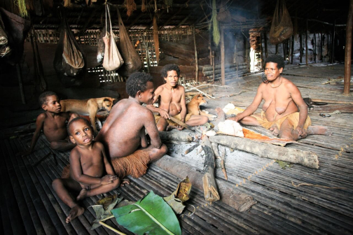 Kombai - Západní Papua, Indonésie - Miroslav Haluza | Planeta lidí