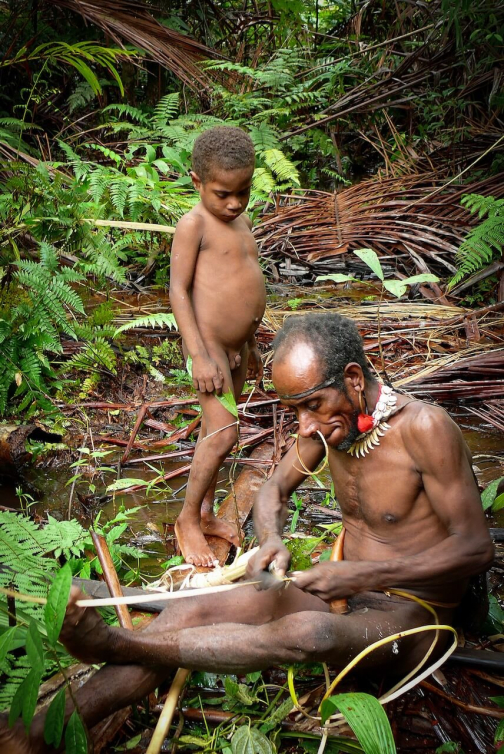 Kombai - Západní Papua, Indonésie - Miroslav Haluza | Planeta lidí