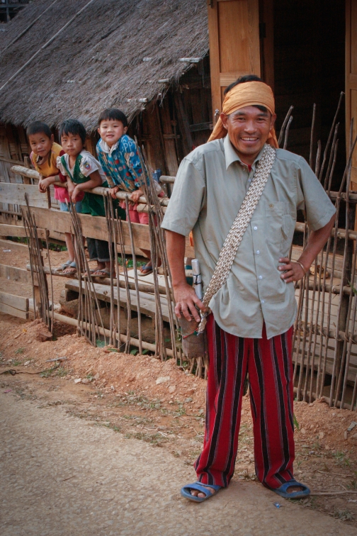 Muun Chin, Myanmar - Planeta lidí