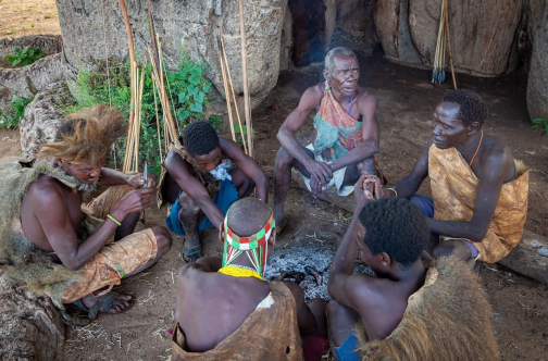 Hadzabe, jezero Eyasi - Tanzanie - Planeta lidí | David Švejnoha