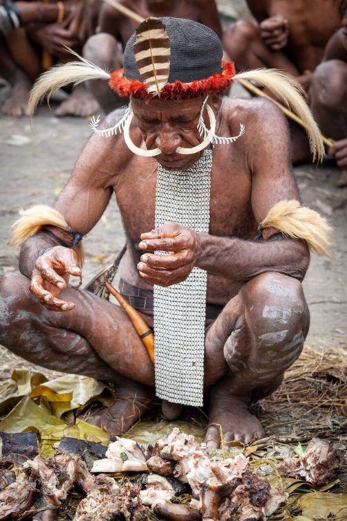Vesnická zabíjačka, Daniové - Západní Papua - David Švejnoha | Planeta lidí