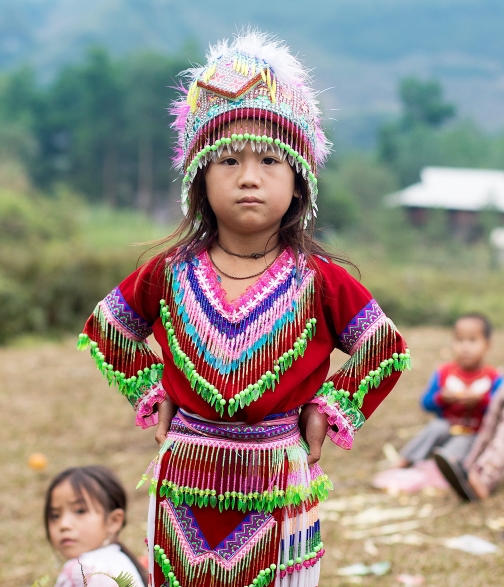 Kmen Hmong Daw - Grmolenská, Sekanina - Planeta lidí