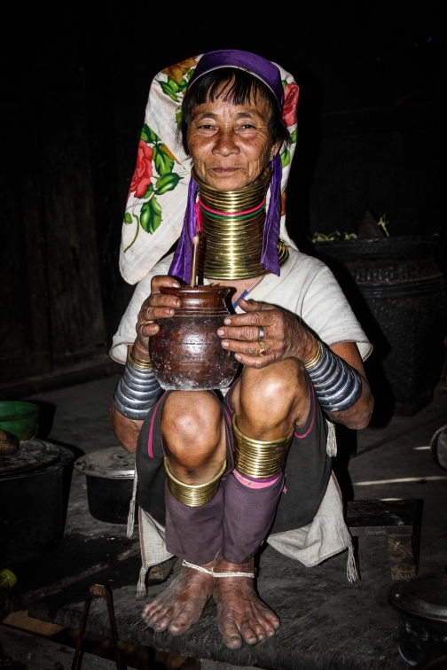 Mosazný náhrdelník, Myanmar - Padaung - Planeta lidí